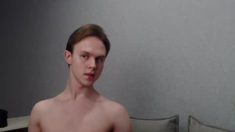 Snapshot of angelraaay chatting on February 2025 04:03:02 PM Angel online show from February 2025 04:03:02 PM