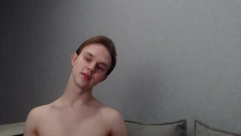 Snapshot of angelraaay chatting on February 2025 12:29:01 PM Angel online show from February 2025 12:29:01 PM