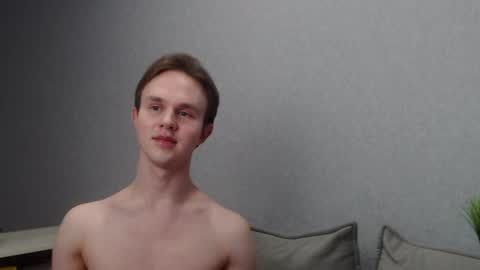 Snapshot of angelraaay chatting on February 2025 04:16:01 PM Angel online show from February 2025 04:16:01 PM