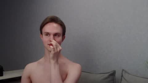 Snapshot of angelraaay chatting on February 2025 12:40:01 PM Angel online show from February 2025 12:40:01 PM