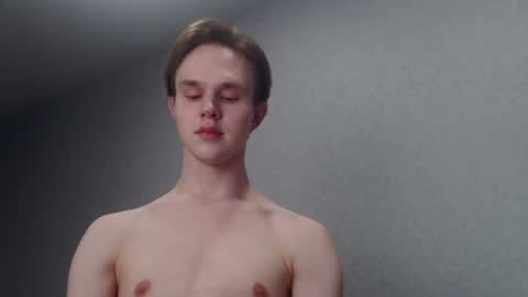 Snapshot of angelraaay chatting on March 2025 06:43:02 PM Angel online show from March 2025 06:43:02 PM