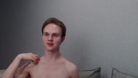 Snapshot of angelraaay chatting on March 2025 09:48:02 PM Angel online show from March 2025 09:48:02 PM