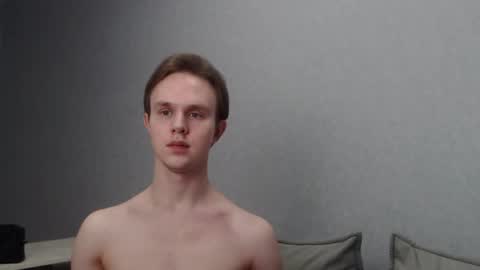 Snapshot of angelraaay chatting on March 2025 09:42:02 PM Angel online show from March 2025 09:42:02 PM