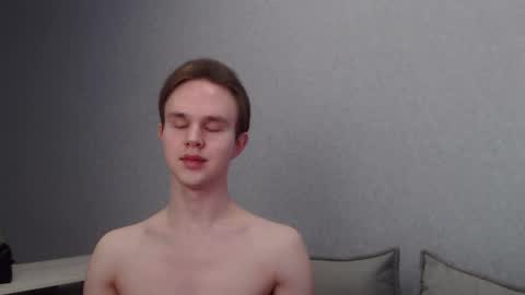 Snapshot of angelraaay chatting on March 2025 09:06:02 AM Angel online show from March 2025 09:06:02 AM