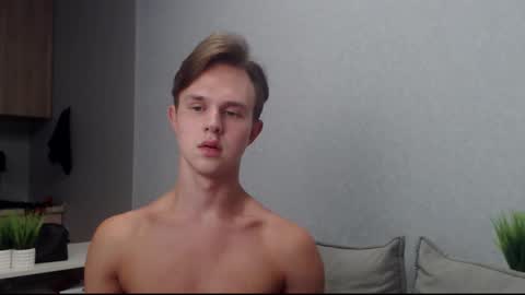 Snapshot of angelraaay chatting on September 2025 04:50:02 PM Angel online show from September 2025 04:50:02 PM