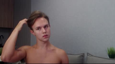 Snapshot of angelraaay chatting on September 2025 09:13:01 AM Angel online show from September 2025 09:13:01 AM