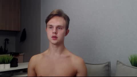 Snapshot of angelraaay chatting on October 2025 01:32:02 PM Angel online show from October 2025 01:32:02 PM