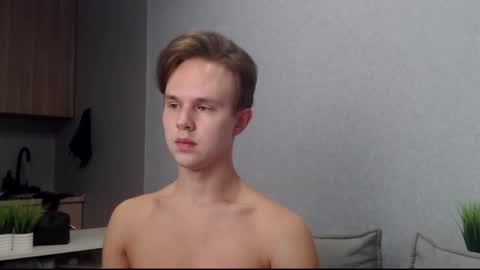 Snapshot of angelraaay chatting on October 2025 08:03:01 AM Angel online show from October 2025 08:03:01 AM