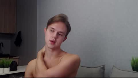 Snapshot of angelraaay chatting on October 2025 08:55:02 AM Angel online show from October 2025 08:55:02 AM