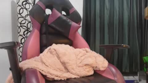 ivanna online show from December 2025 05:27:02 AM