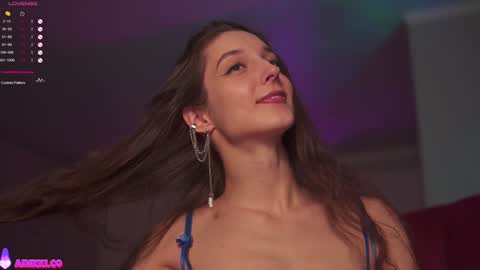 Nikki online show from February 2026 01:41:01 PM