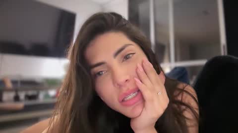 Angel Turned   online show from October 2025 09:08:01 AM