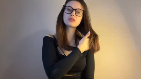 Snapshot of angelwhisper56 chatting on October 2025 10:56:02 AM Lisa online show from October 2025 10:56:02 AM