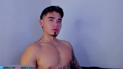 Angel Fox online show from October 2025 06:52:02 PM