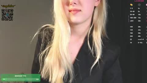 Snapshot of angelxloe chatting on May 2026 10:26:02 PM Im Chloe i do FLASH BOOBS for new fan club online show from May 2026 10:26:02 PM