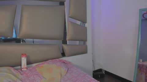 angely_js online show from February 2025 11:33:02 PM