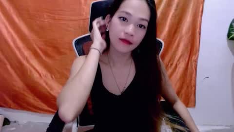 Snapshot of angelyn_slim chatting on June 2026 08:08:02 AM angelyn_slim online show from June 2026 08:08:02 AM