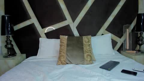 Snapshot of anghel_stone chatting on January 2025 12:42:02 AM Anghel Stone online show from January 2025 12:42:02 AM