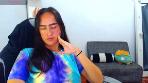 Snapshot of angie_dreamgirl chatting on April 2026 03:32:02 AM IG angie dreamgirl01 online show from April 2026 03:32:02 AM