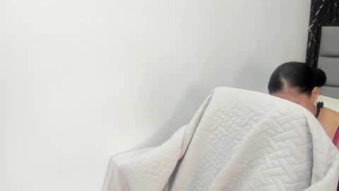 A N G I E.  online show from February 2026 08:29:02 PM