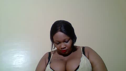 Snapshot of angienew chatting on November 2025 11:07:02 PM Angie online show from November 2025 11:07:02 PM