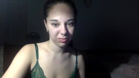 Snapshot of angle_cute05 chatting on July 2026 09:11:01 PM Angel Cute online show from July 2026 09:11:01 PM