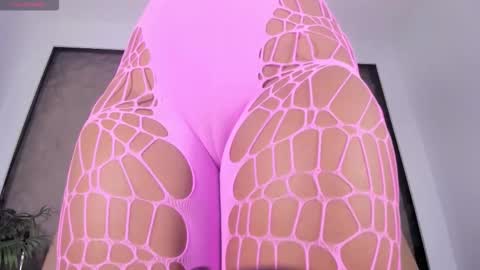 angy_avila online show from October 2025 11:29:01 AM