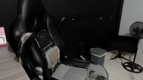 angy online show from January 2025 09:21:02 AM