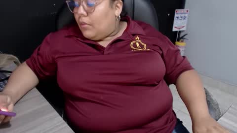 angy online show from November 2025 08:51:01 PM