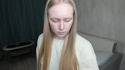 Violet online show from April 2026 06:13:01 AM