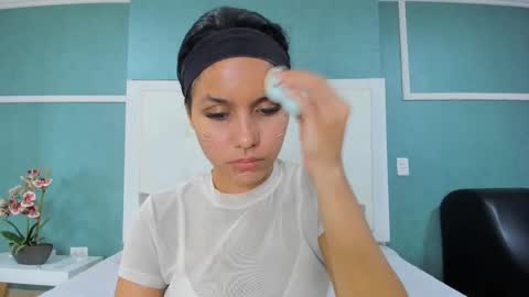 Ania online show from September 2025 09:38:02 PM