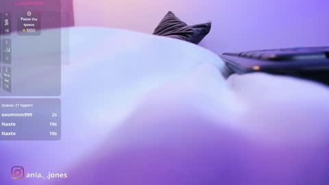 Ania online show from December 2024 11:21:01 PM