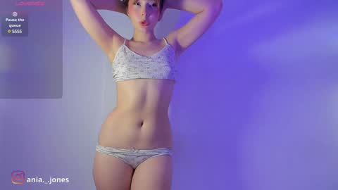 Ania online show from January 2025 08:31:02 PM