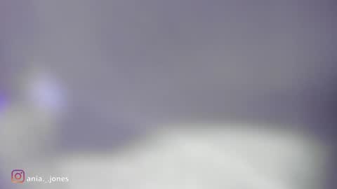 Ania online show from January 2025 07:45:01 PM