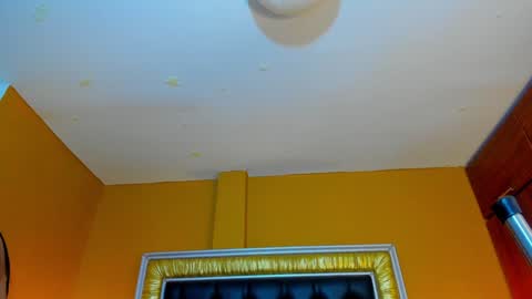Snapshot of anievans_ chatting on February 2025 05:24:02 PM Ani Time schedule 0600 - 1400 GMT -5 online show from February 2025 05:24:02 PM