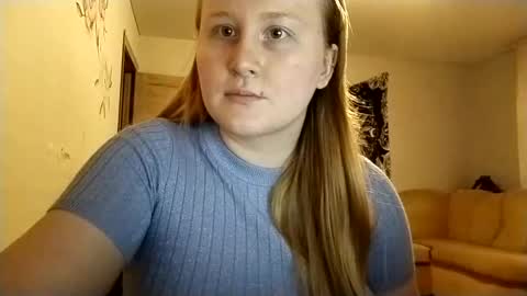 Snapshot of anika_lipps chatting on September 2025 03:50:01 PM Anika online show from September 2025 03:50:01 PM