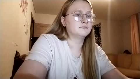 Snapshot of anika_lipps chatting on October 2025 01:36:02 AM Anika online show from October 2025 01:36:02 AM