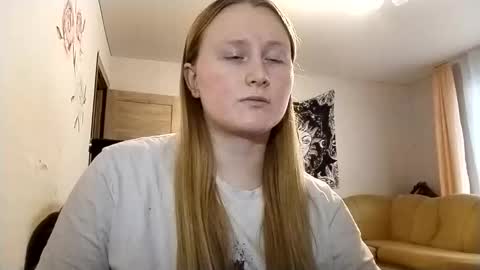 Snapshot of anika_lipps chatting on October 2025 05:05:01 AM Anika online show from October 2025 05:05:01 AM