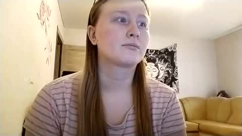 Snapshot of anika_lipps chatting on October 2025 01:10:02 PM Anika online show from October 2025 01:10:02 PM