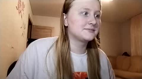 Snapshot of anika_lipps chatting on October 2025 12:33:01 AM Anika online show from October 2025 12:33:01 AM