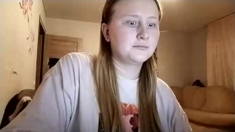 Snapshot of anika_lipps chatting on November 2025 01:50:02 AM Anika online show from November 2025 01:50:02 AM