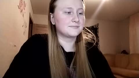 Snapshot of anika_lipps chatting on November 2025 06:01:01 AM Anika online show from November 2025 06:01:01 AM