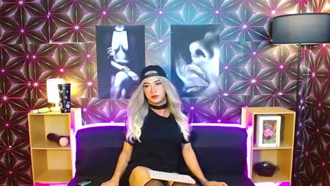 Anika online show from February 2025 03:17:02 PM