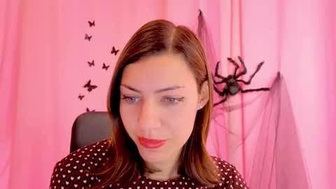 Anni online show from November 2025 06:51:02 AM