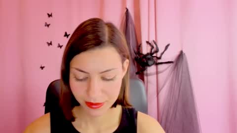 Anni online show from November 2025 05:06:02 PM