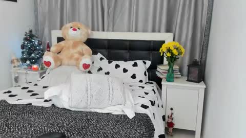 Anisia online show from January 2026 02:43:02 PM