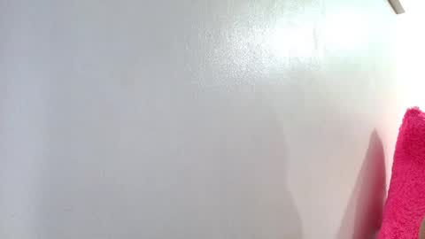 ana independent model online show from October 2025 06:32:02 AM