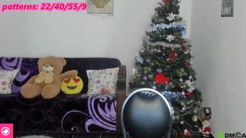 AnissyaX online show from December 2024 06:14:02 AM