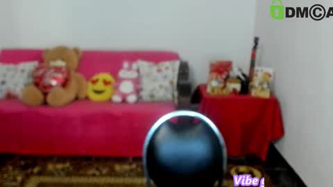 AnissyaX online show from September 2025 02:14:01 AM