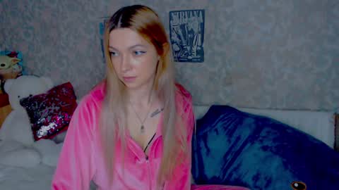 Snapshot of anita_moon_ chatting on December 2024 02:22:02 AM anita_moon_ online show from December 2024 02:22:02 AM